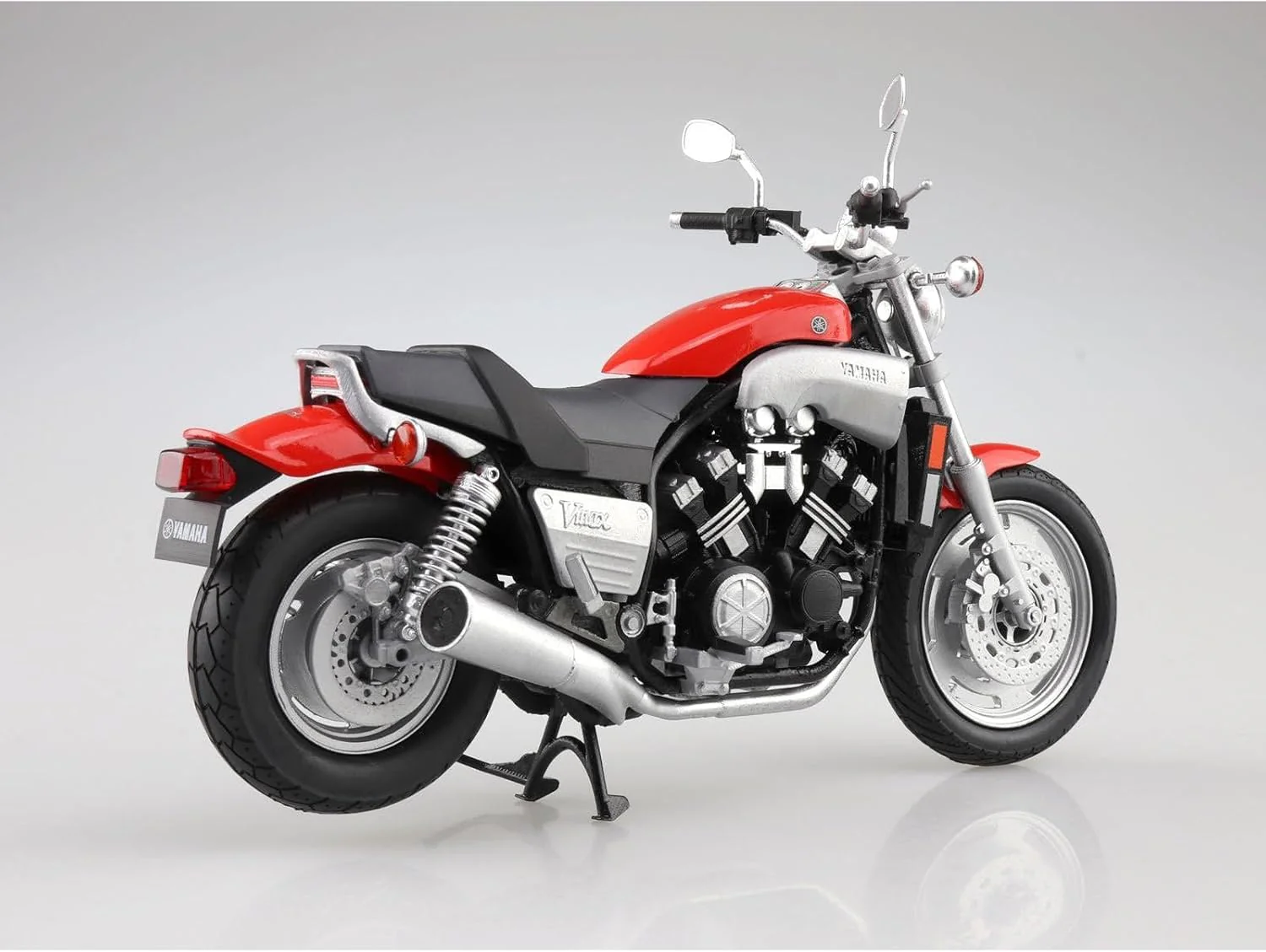 Aoshima 1/12 Yamaha Vmax Fire Red - Image 4