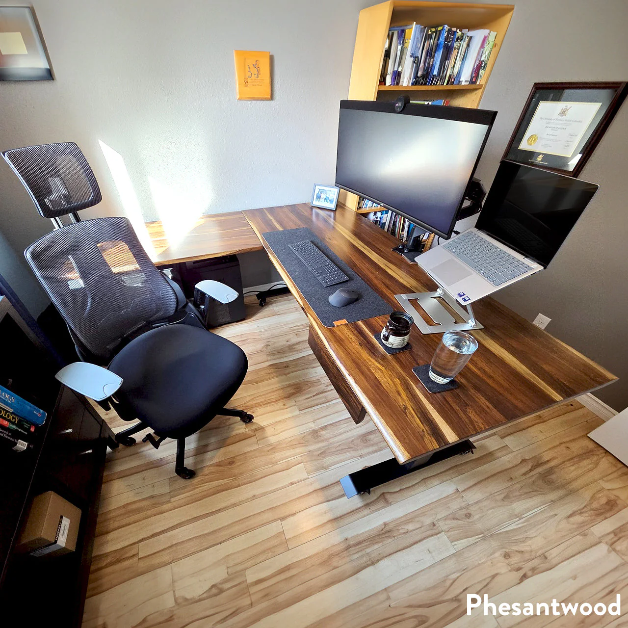 Desky Hardwood L-Shape Sit Stand Desk 150x155cm (Pheasantwood Top/Matte Black Leg) - Image 2