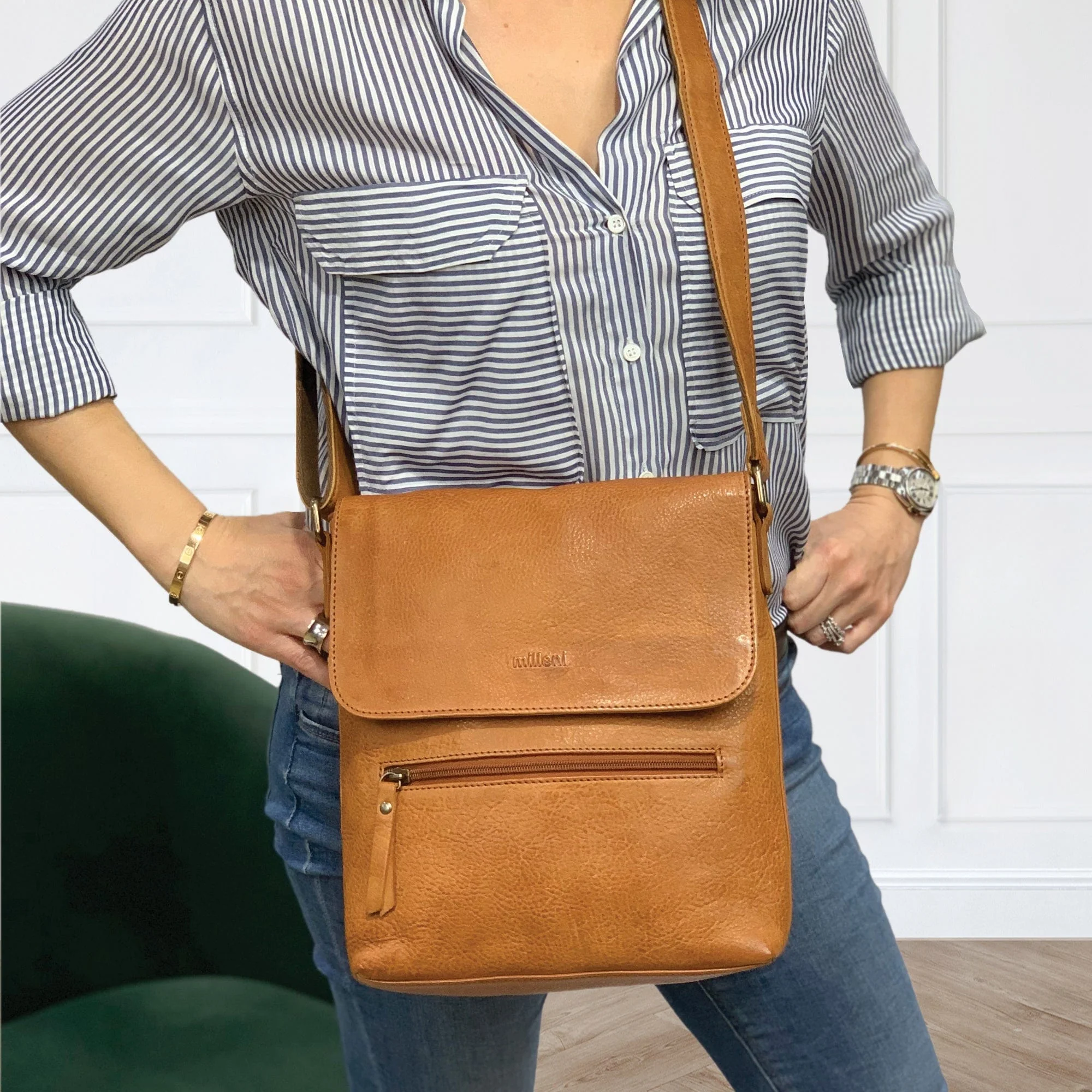 Milleni Women's Nappa Leather Shoulder Crossbody Bag w/ Zip 25x28cm Cognac - Image 5