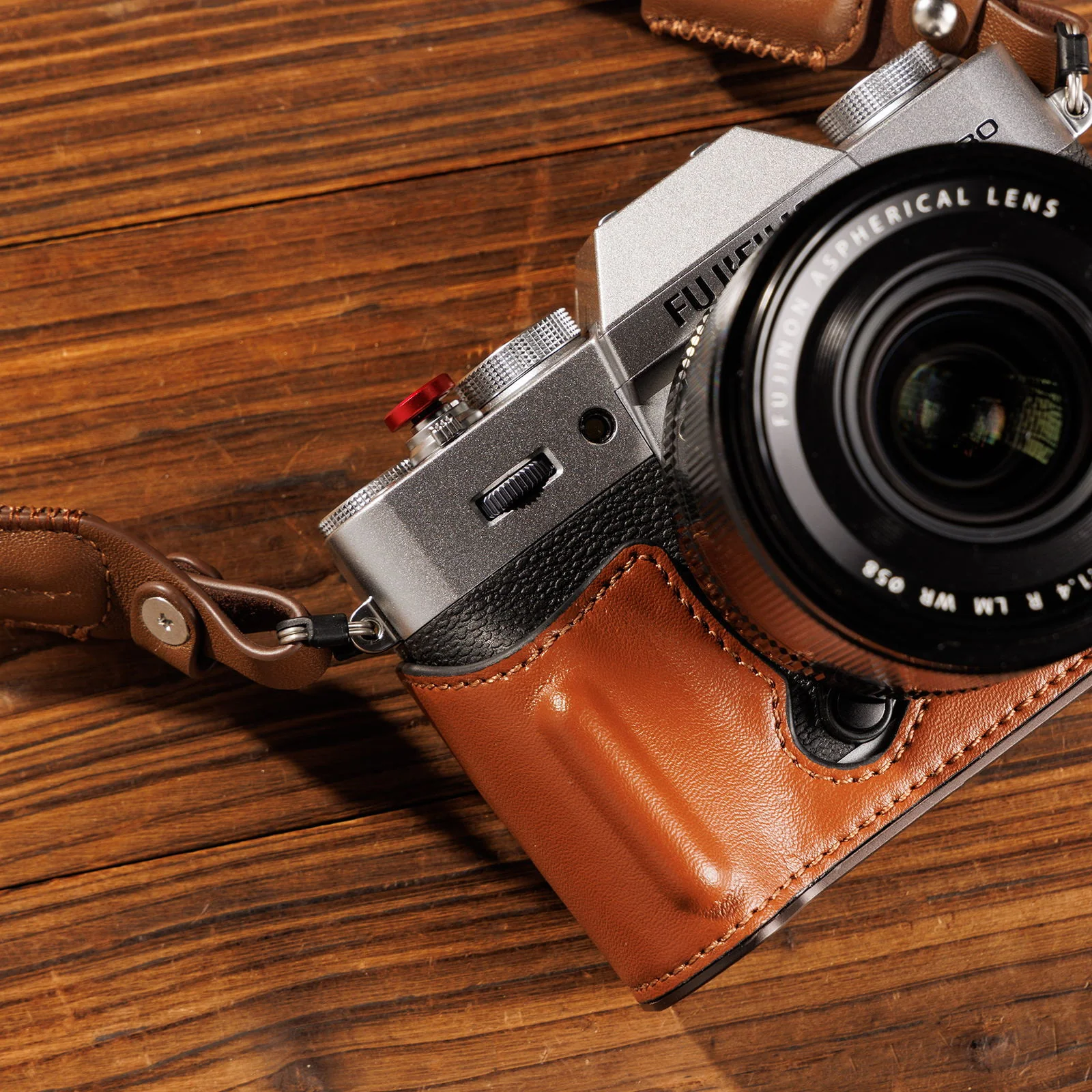 SmallRig Leather Half Case Kit for FUJIFILM X-T30 / X-T30 II / X-T30 III (Brown) 5670 - Image 3