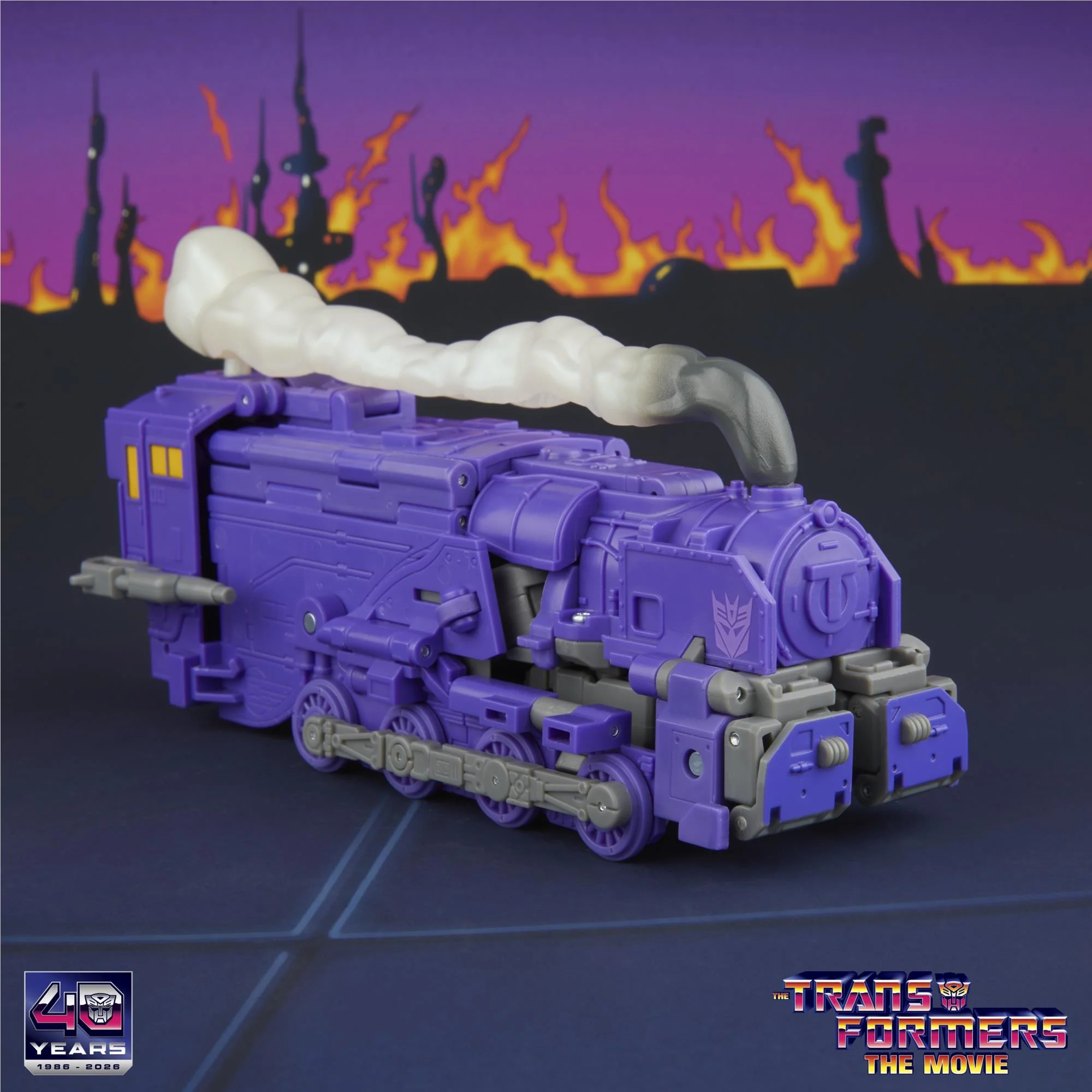 Transformers - Studio Series: Transformers: The Movie - Astrotrain Figure - Image 14