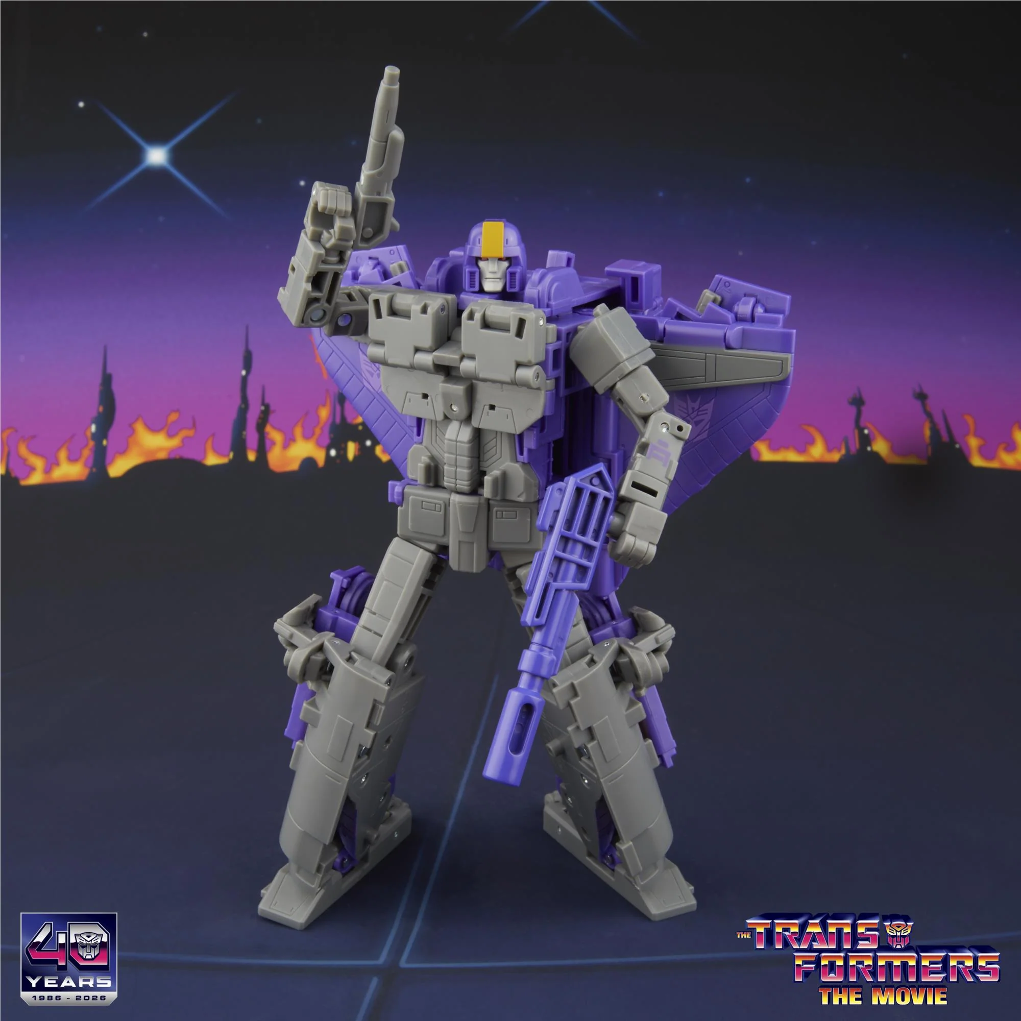 Transformers - Studio Series: Transformers: The Movie - Astrotrain Figure - Image 6